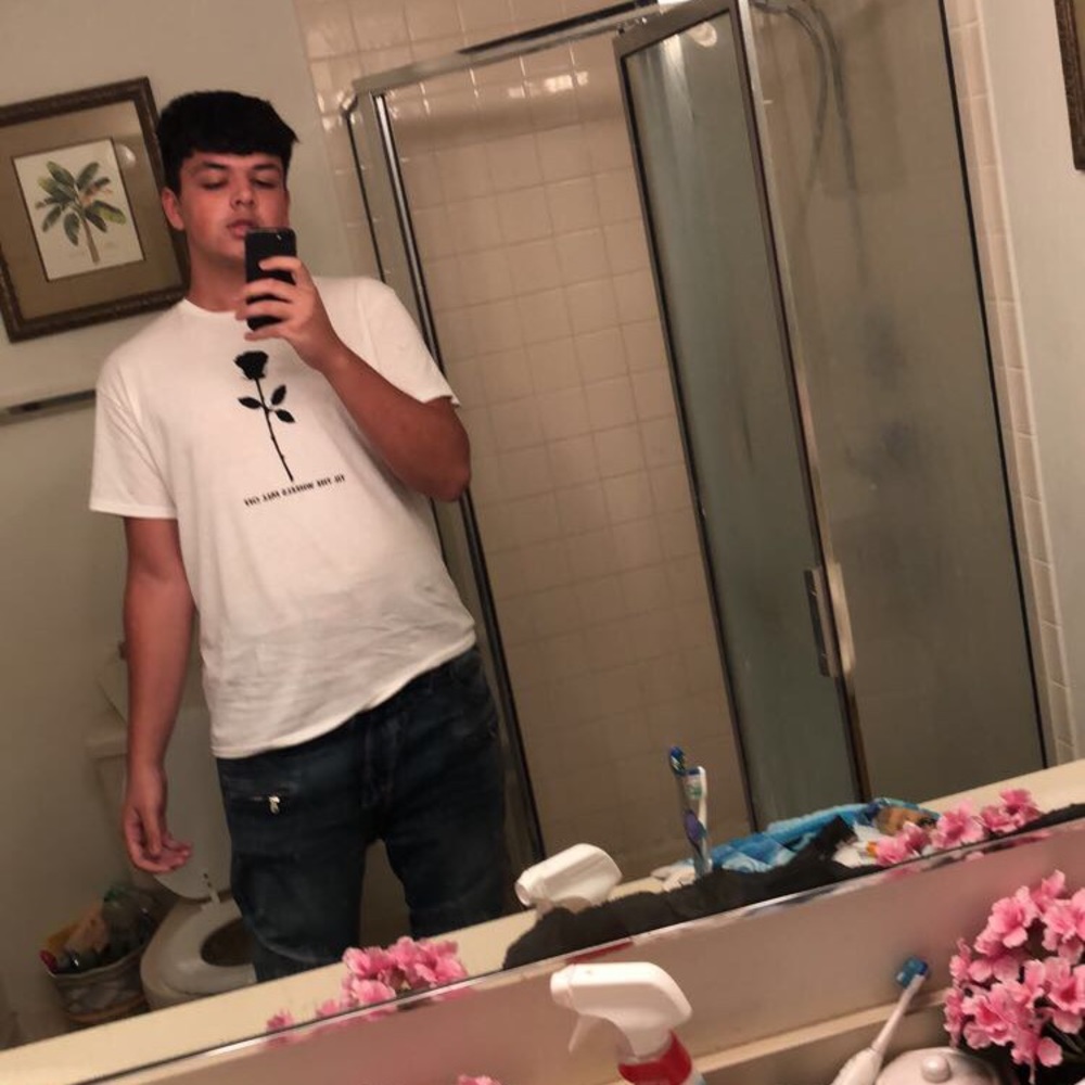 Meet your Posher, Nassem